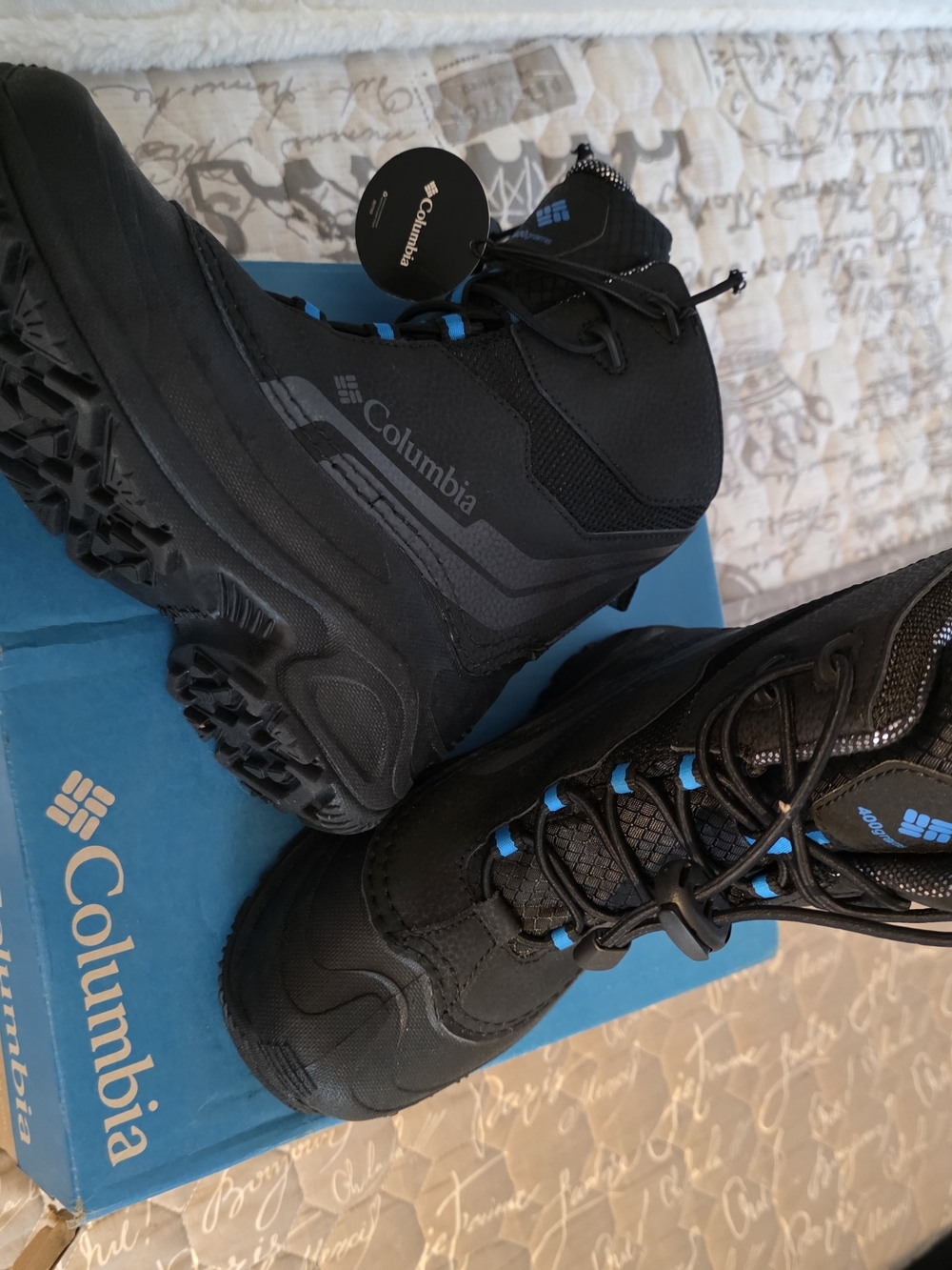 Columbia Kids' Black Omni-Heat Winter Boots - Picture 7 of 7